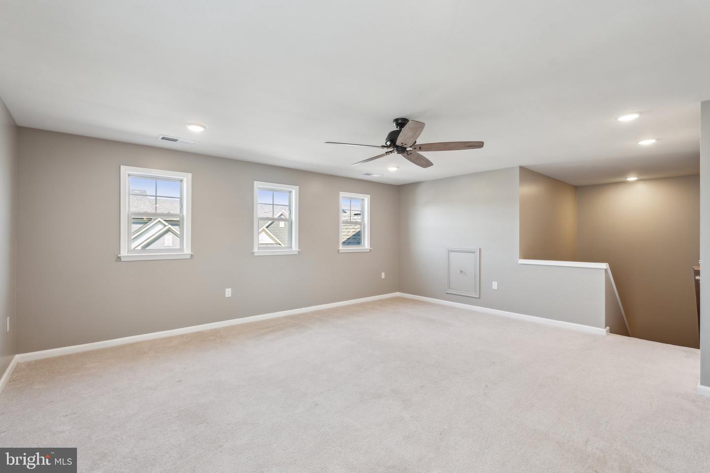 16093 CALLA LILY LN, HAYMARKET, Virginia 20169, 3 Bedrooms Bedrooms, ,3 BathroomsBathrooms,Residential,For sale,16093 CALLA LILY LN,VAPW2095032 MLS # VAPW2095032