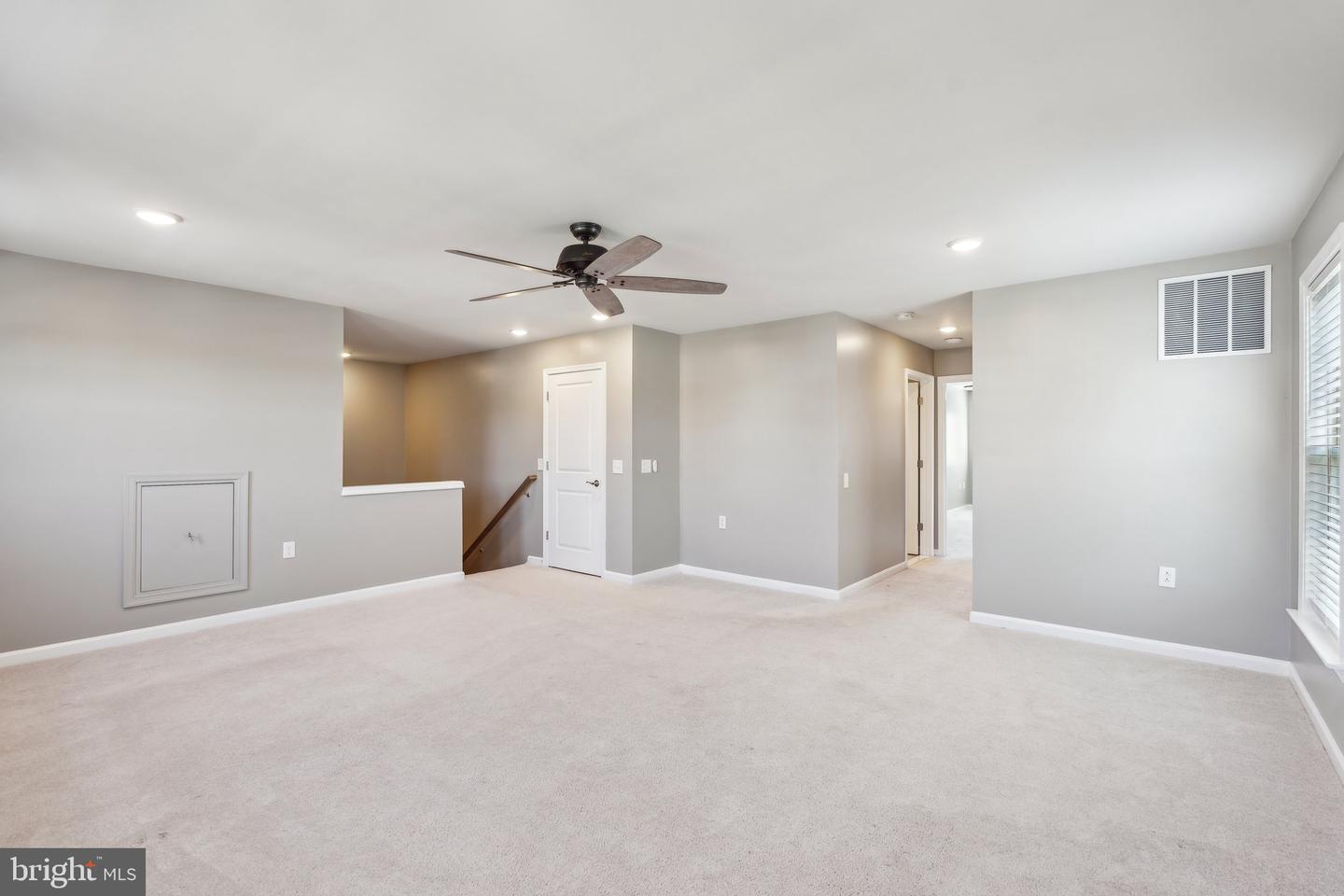 16093 CALLA LILY LN, HAYMARKET, Virginia 20169, 3 Bedrooms Bedrooms, ,3 BathroomsBathrooms,Residential,For sale,16093 CALLA LILY LN,VAPW2095032 MLS # VAPW2095032