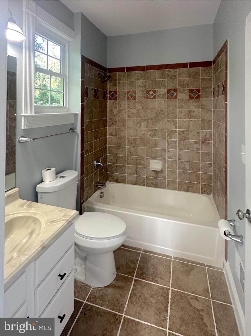 8512 SPRUCE ST, MANASSAS, Virginia 20111, 8 Bedrooms Bedrooms, ,5 BathroomsBathrooms,Residential,For sale,8512 SPRUCE ST,VAPW2095036 MLS # VAPW2095036