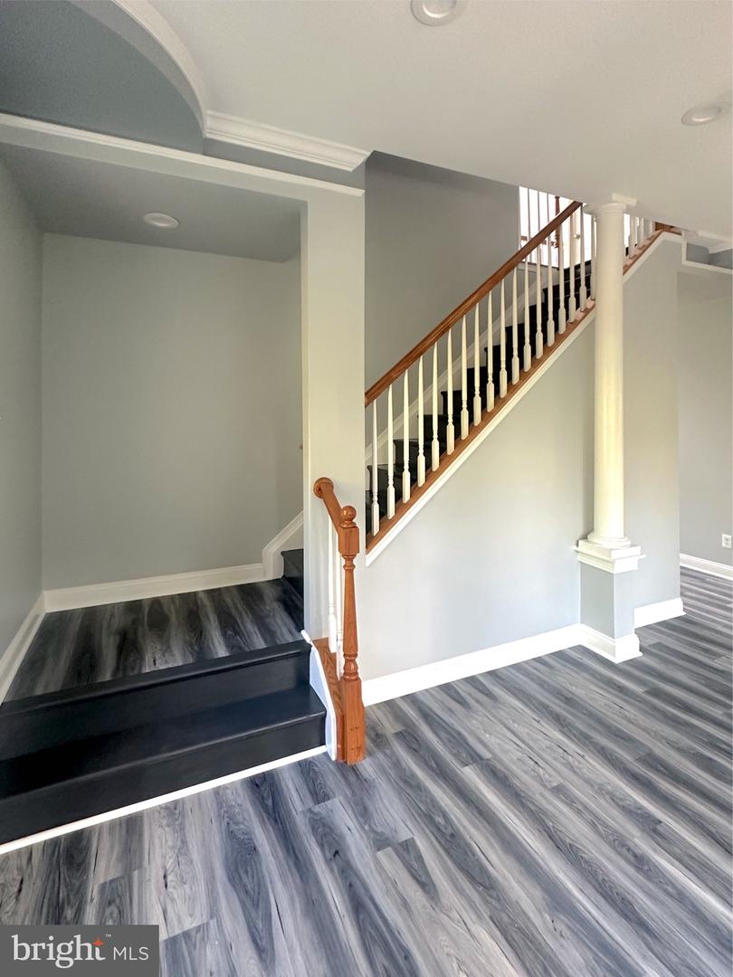 8512 SPRUCE ST, MANASSAS, Virginia 20111, 8 Bedrooms Bedrooms, ,5 BathroomsBathrooms,Residential,For sale,8512 SPRUCE ST,VAPW2095036 MLS # VAPW2095036