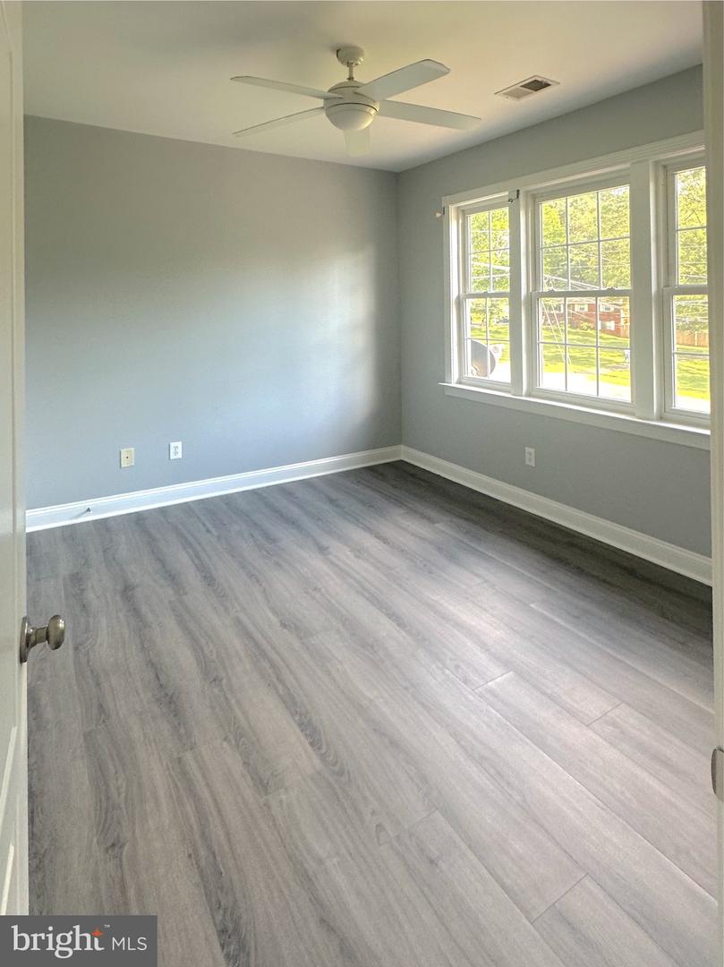 8512 SPRUCE ST, MANASSAS, Virginia 20111, 8 Bedrooms Bedrooms, ,5 BathroomsBathrooms,Residential,For sale,8512 SPRUCE ST,VAPW2095036 MLS # VAPW2095036