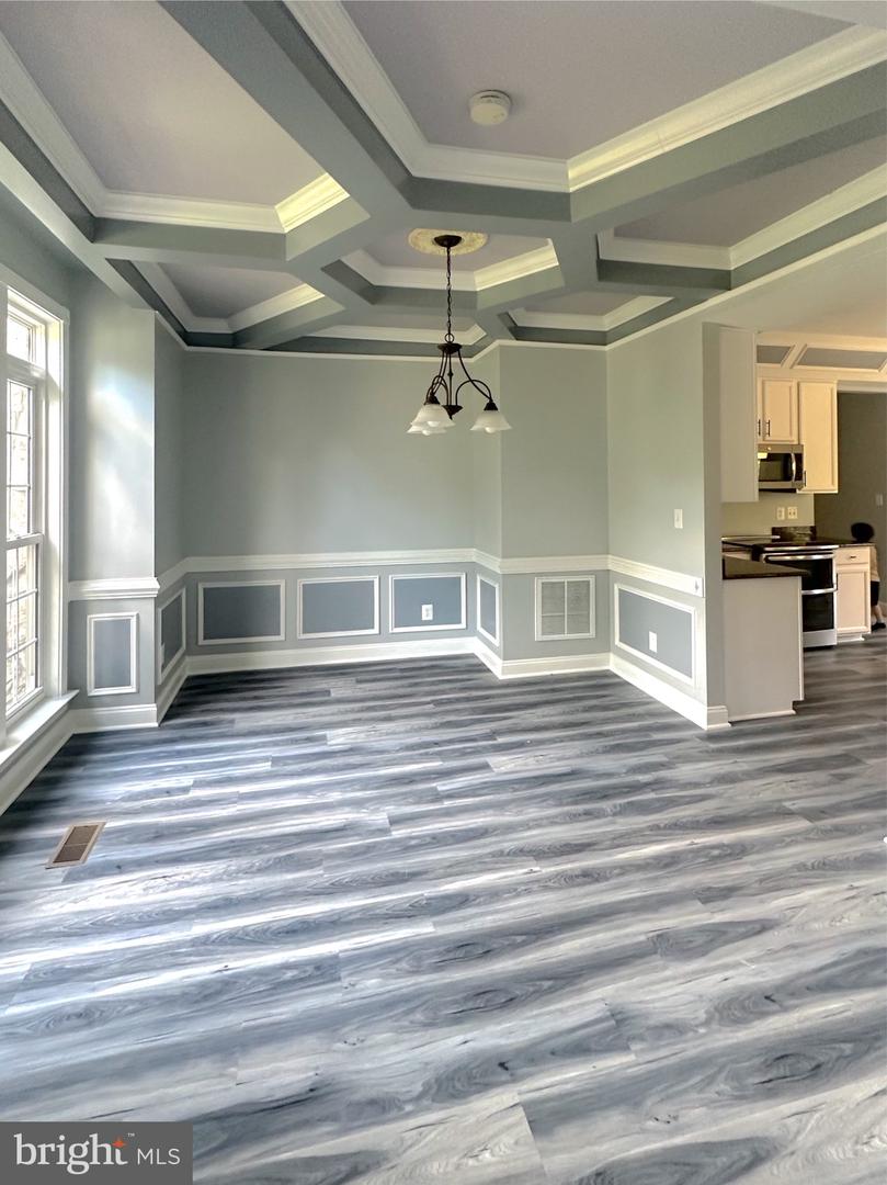 8512 SPRUCE ST, MANASSAS, Virginia 20111, 8 Bedrooms Bedrooms, ,5 BathroomsBathrooms,Residential,For sale,8512 SPRUCE ST,VAPW2095036 MLS # VAPW2095036
