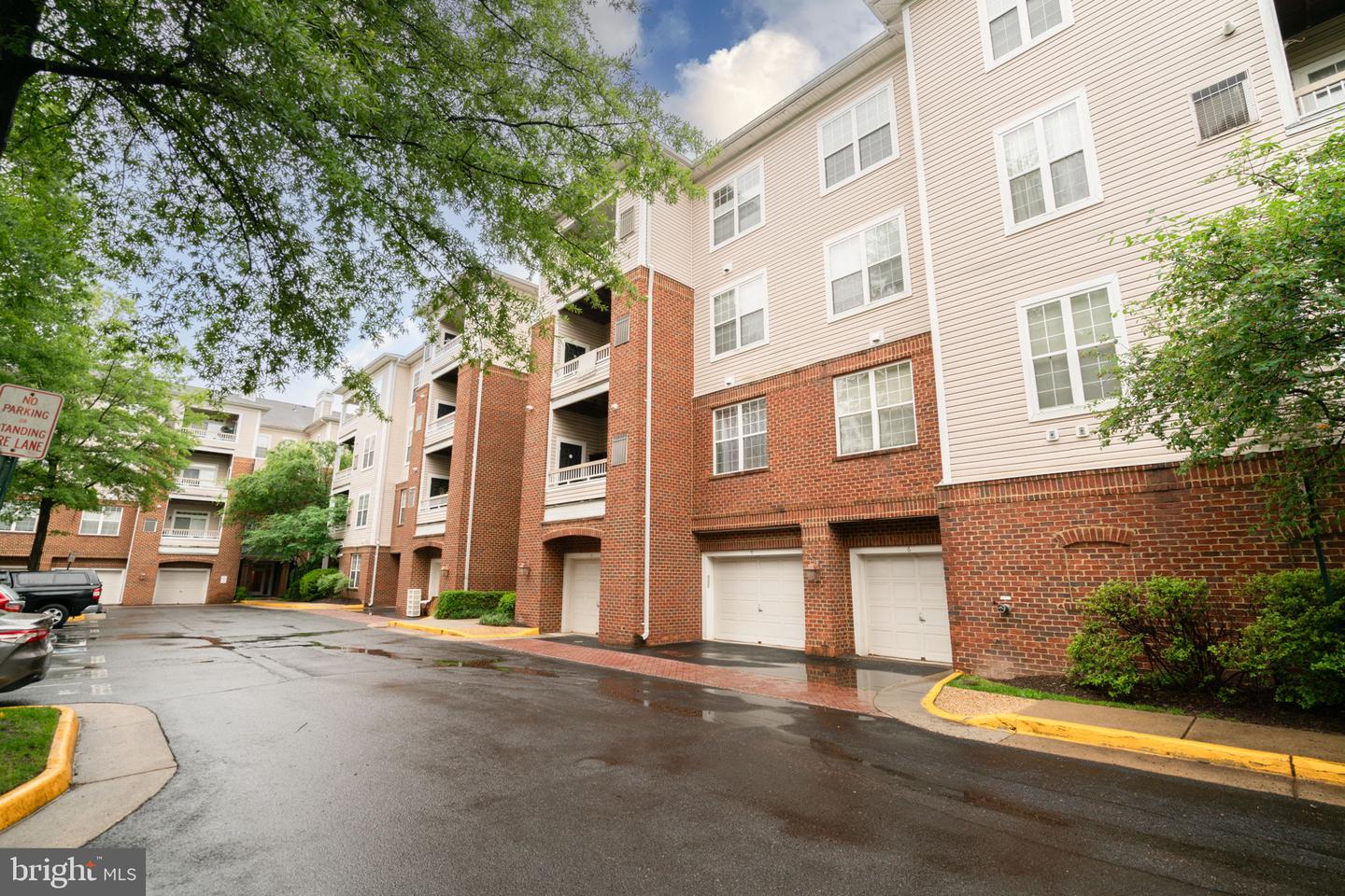 4320-C CANNON RIDGE CT #50, FAIRFAX, Virginia 22030, 2 Bedrooms Bedrooms, ,2 BathroomsBathrooms,Residential,For sale,4320-C CANNON RIDGE CT #50,VAFX2241866 MLS # VAFX2241866