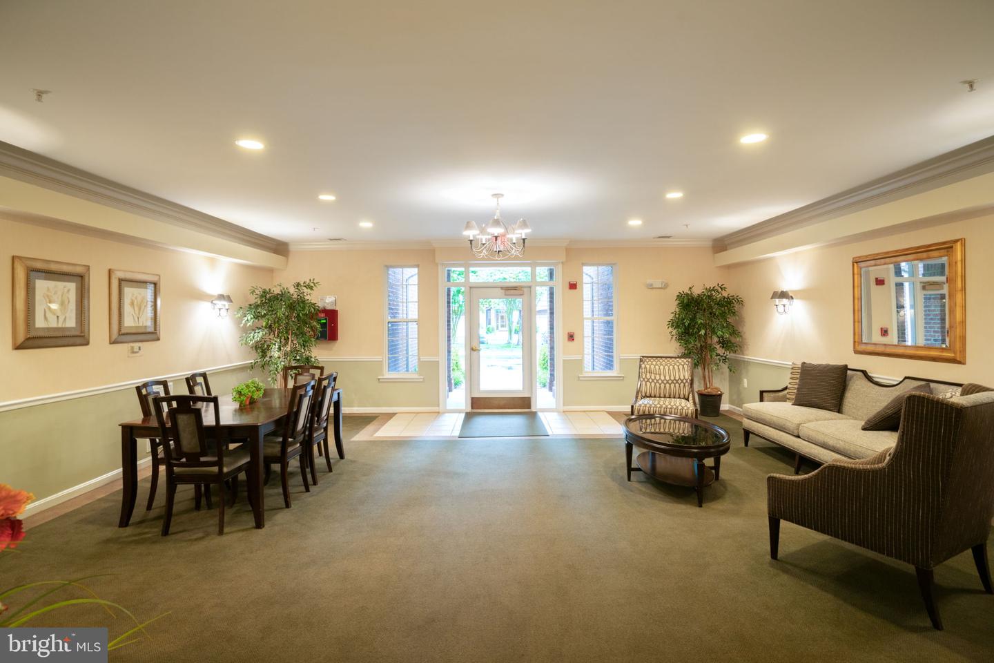 4320-C CANNON RIDGE CT #50, FAIRFAX, Virginia 22030, 2 Bedrooms Bedrooms, ,2 BathroomsBathrooms,Residential,For sale,4320-C CANNON RIDGE CT #50,VAFX2241866 MLS # VAFX2241866