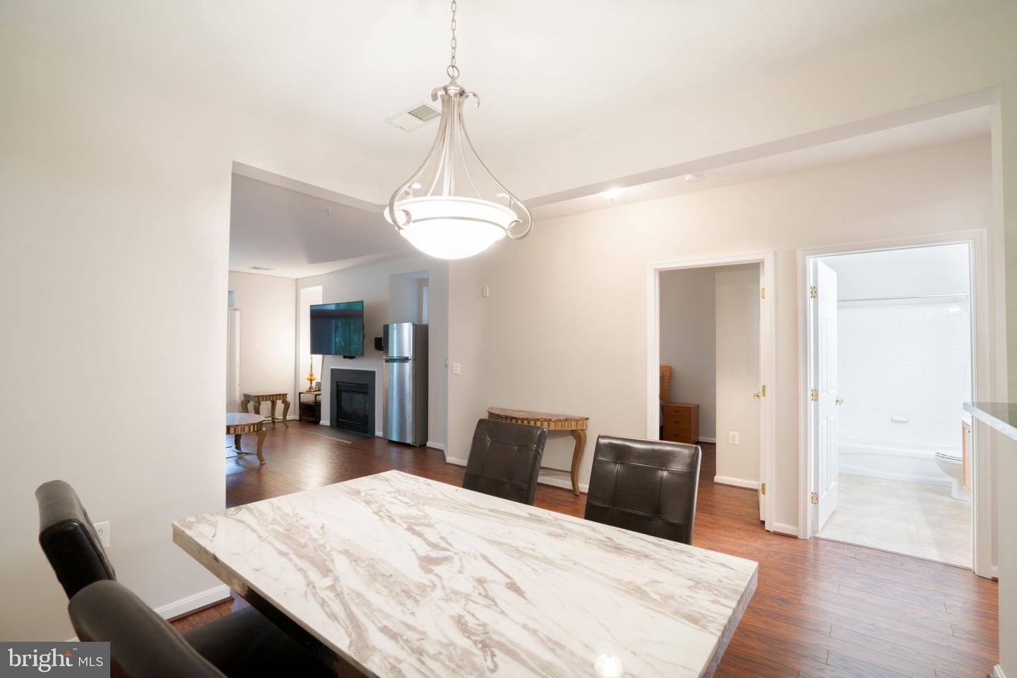 4320-C CANNON RIDGE CT #50, FAIRFAX, Virginia 22030, 2 Bedrooms Bedrooms, ,2 BathroomsBathrooms,Residential,For sale,4320-C CANNON RIDGE CT #50,VAFX2241866 MLS # VAFX2241866
