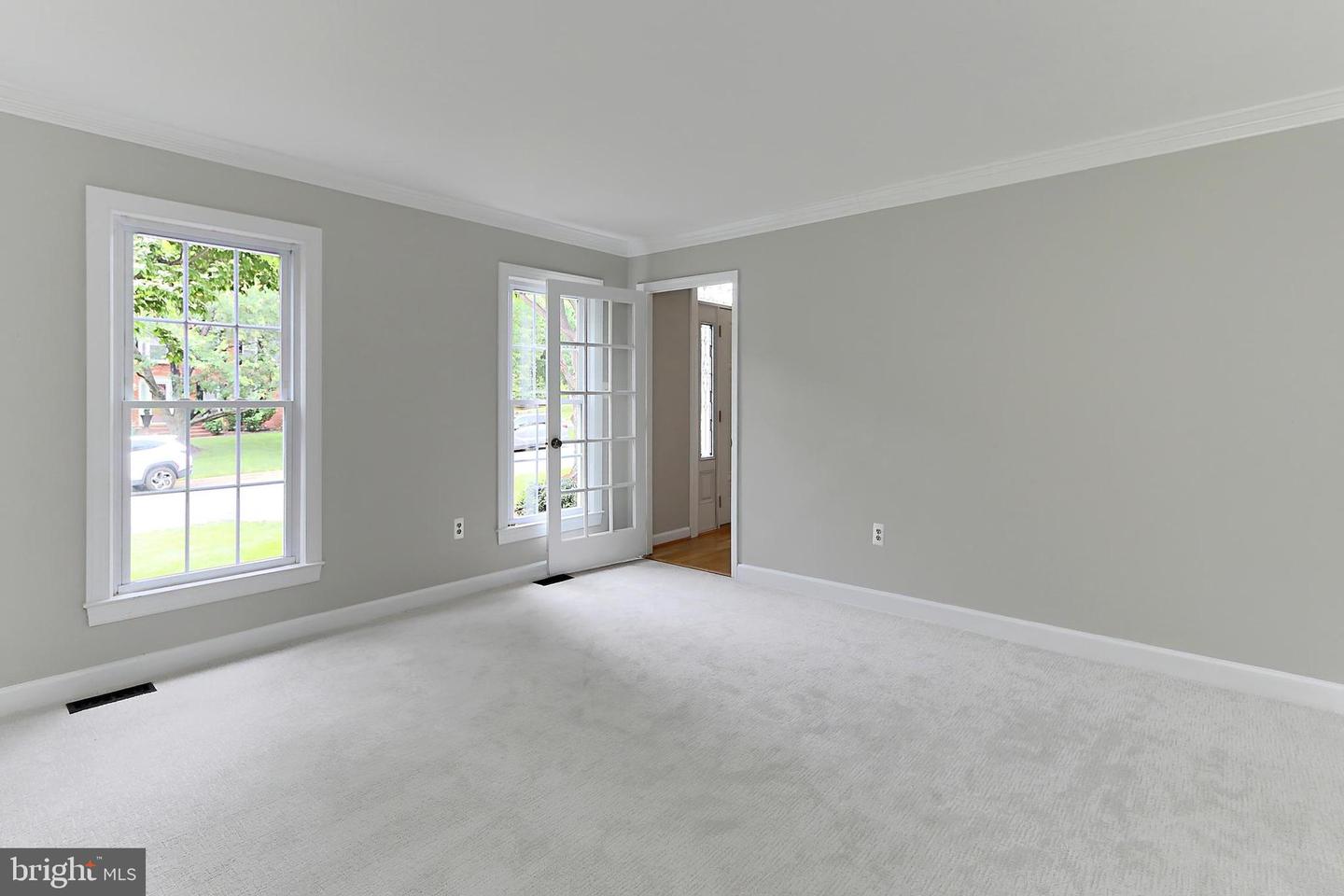 15473 MEHERRIN DR, CENTREVILLE, Virginia 20120, 5 Bedrooms Bedrooms, ,3 BathroomsBathrooms,Residential,For sale,15473 MEHERRIN DR,VAFX2241868 MLS # VAFX2241868