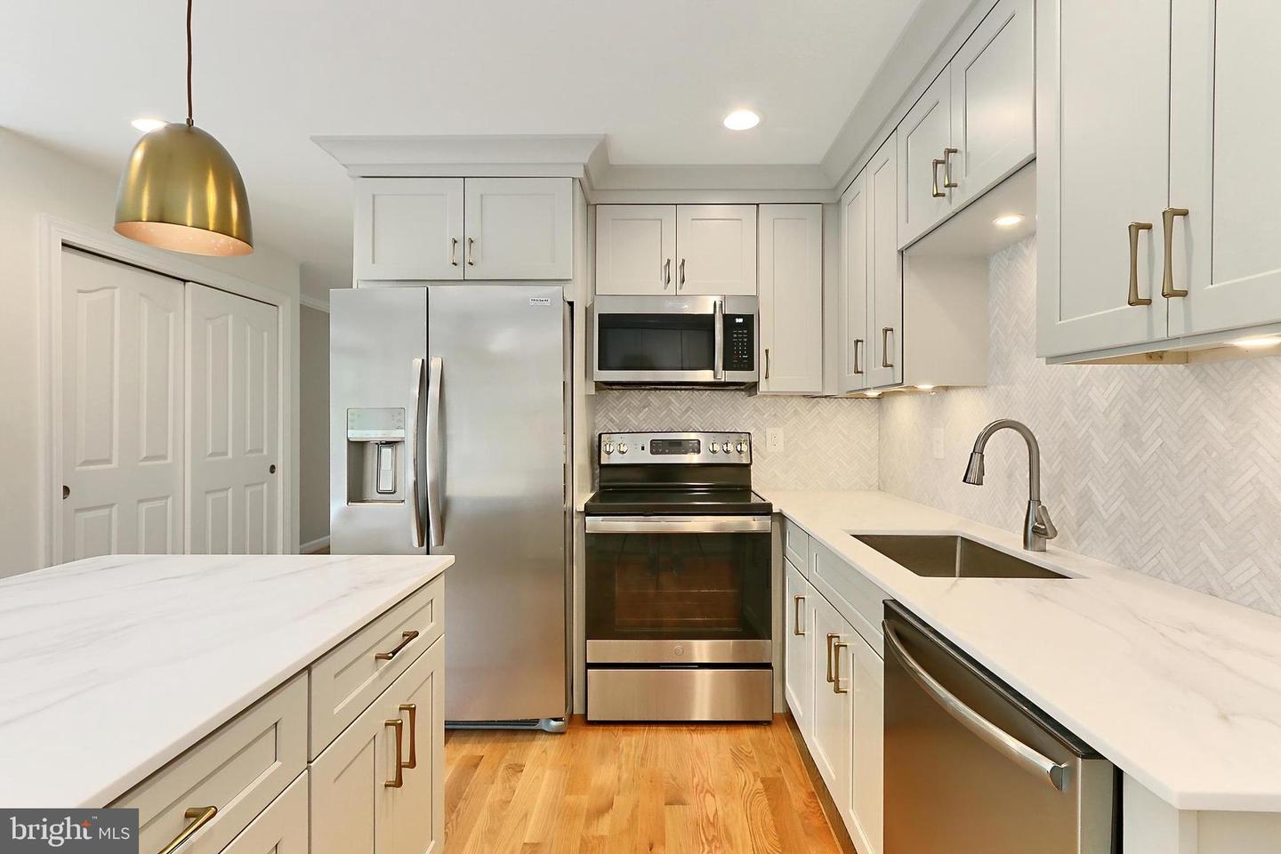 15473 MEHERRIN DR, CENTREVILLE, Virginia 20120, 5 Bedrooms Bedrooms, ,3 BathroomsBathrooms,Residential,For sale,15473 MEHERRIN DR,VAFX2241868 MLS # VAFX2241868