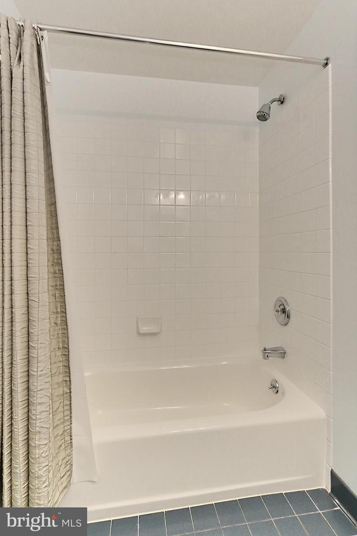 15473 MEHERRIN DR, CENTREVILLE, Virginia 20120, 5 Bedrooms Bedrooms, ,3 BathroomsBathrooms,Residential,For sale,15473 MEHERRIN DR,VAFX2241868 MLS # VAFX2241868
