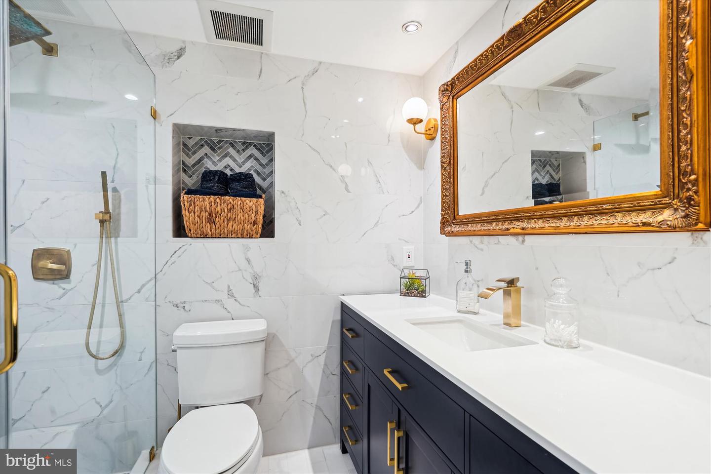 11464 ORCHARD LN, RESTON, Virginia 20190, 4 Bedrooms Bedrooms, ,3 BathroomsBathrooms,Residential,For sale,11464 ORCHARD LN,VAFX2241890 MLS # VAFX2241890