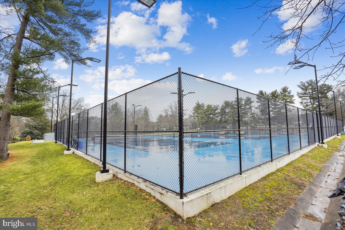 11464 ORCHARD LN, RESTON, Virginia 20190, 4 Bedrooms Bedrooms, ,3 BathroomsBathrooms,Residential,For sale,11464 ORCHARD LN,VAFX2241890 MLS # VAFX2241890