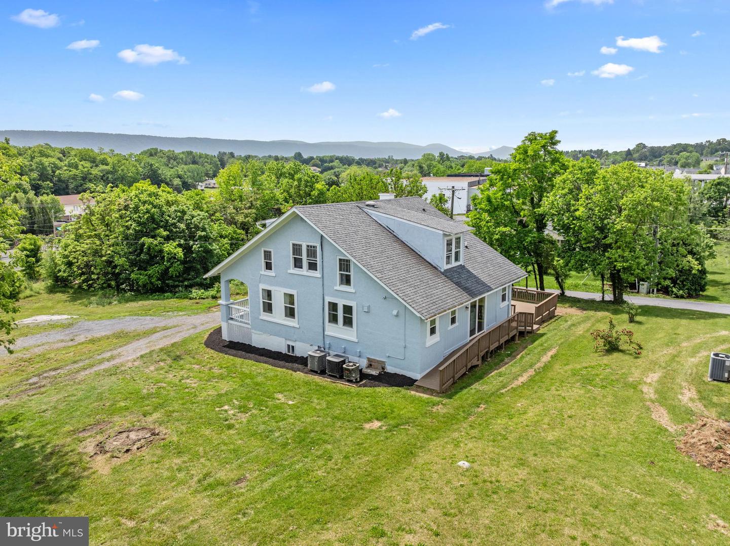 114 MAURERTOWN MILL RD, MAURERTOWN, Virginia 22644, 3 Bedrooms Bedrooms, ,1 BathroomBathrooms,Residential,For sale,114 MAURERTOWN MILL RD,VASH2011496 MLS # VASH2011496