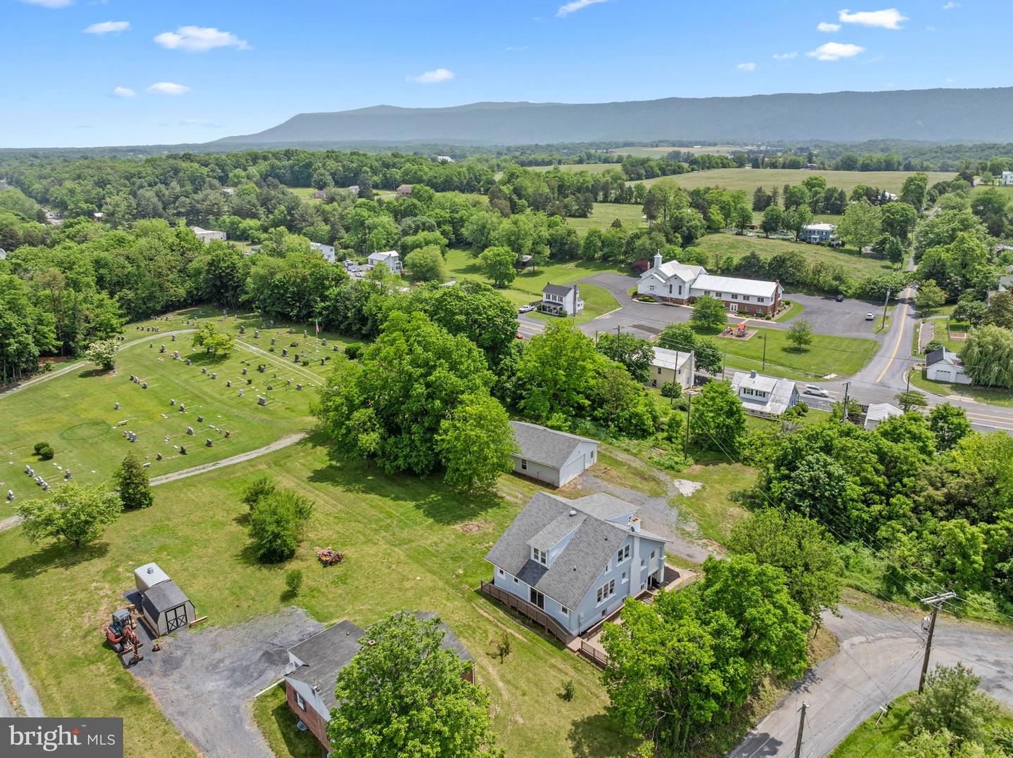 114 MAURERTOWN MILL RD, MAURERTOWN, Virginia 22644, 3 Bedrooms Bedrooms, ,1 BathroomBathrooms,Residential,For sale,114 MAURERTOWN MILL RD,VASH2011496 MLS # VASH2011496