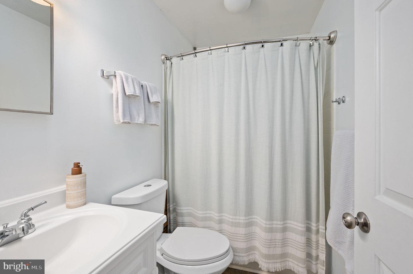 130 FALMOUTH DR, FREDERICKSBURG, Virginia 22405, 3 Bedrooms Bedrooms, ,1 BathroomBathrooms,Residential,For sale,130 FALMOUTH DR,VAST2039014 MLS # VAST2039014
