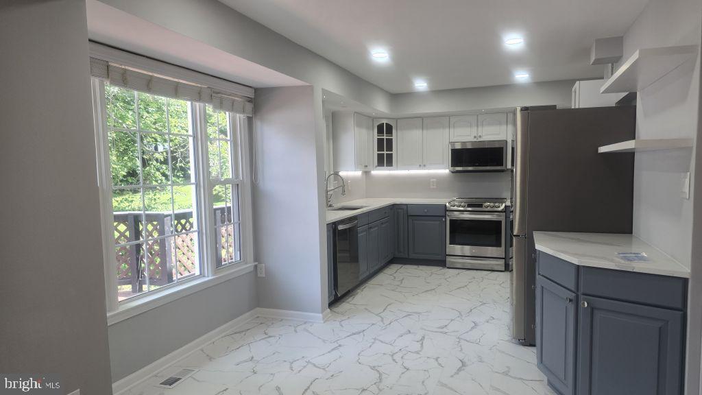4710 CARTERWOOD DR, FAIRFAX, Virginia 22032, 5 Bedrooms Bedrooms, ,3 BathroomsBathrooms,Residential,For sale,4710 CARTERWOOD DR,VAFX2242060 MLS # VAFX2242060