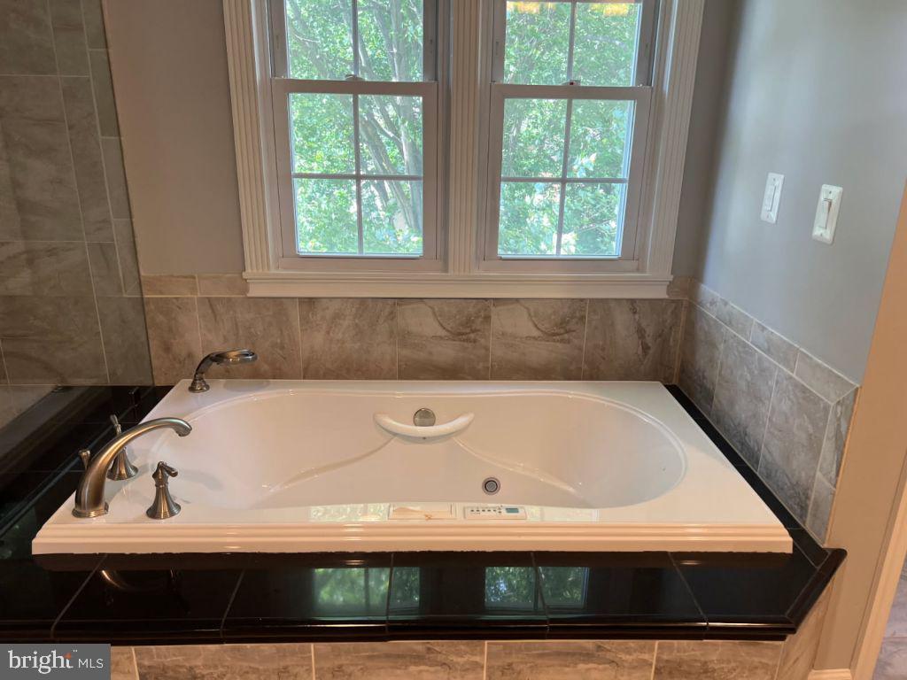 4710 CARTERWOOD DR, FAIRFAX, Virginia 22032, 5 Bedrooms Bedrooms, ,3 BathroomsBathrooms,Residential,For sale,4710 CARTERWOOD DR,VAFX2242060 MLS # VAFX2242060