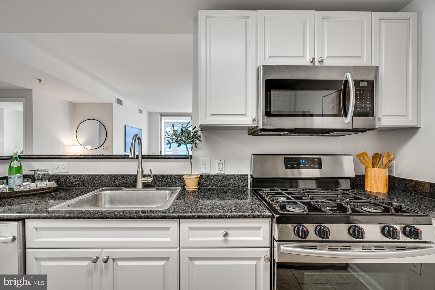 2726 GALLOWS RD #609, VIENNA, Virginia 22180, 1 Bedroom Bedrooms, ,1 BathroomBathrooms,Residential,For sale,2726 GALLOWS RD #609,VAFX2242070 MLS # VAFX2242070