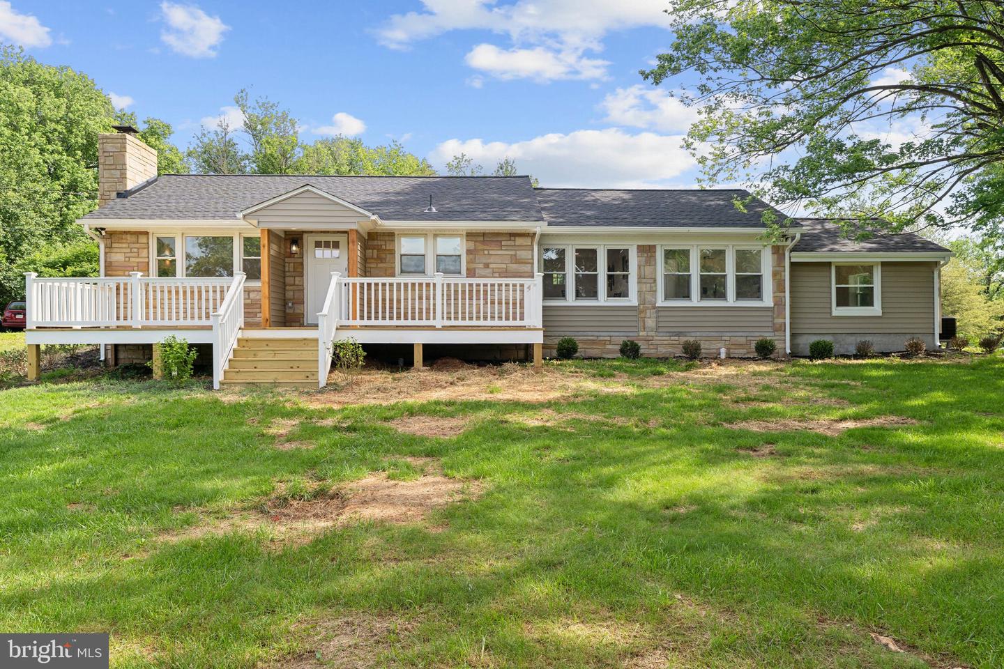 214 DILLARD CT, FRONT ROYAL, Virginia 22630, 3 Bedrooms Bedrooms, ,2 BathroomsBathrooms,Residential,For sale,214 DILLARD CT,VAWR2011220 MLS # VAWR2011220