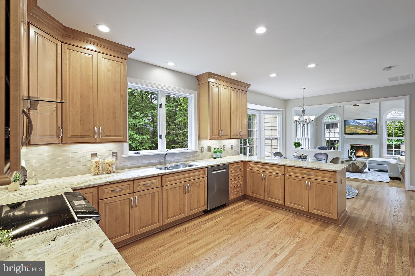 11275 CENTER HARBOR RD, RESTON, Virginia 20194, 4 Bedrooms Bedrooms, ,3 BathroomsBathrooms,Residential,For sale,11275 CENTER HARBOR RD,VAFX2242102 MLS # VAFX2242102