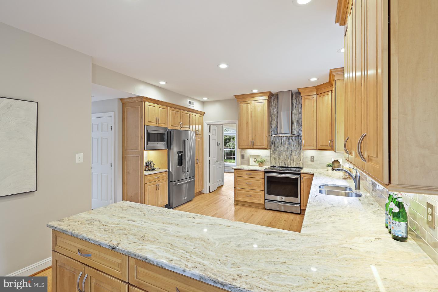 11275 CENTER HARBOR RD, RESTON, Virginia 20194, 4 Bedrooms Bedrooms, ,3 BathroomsBathrooms,Residential,For sale,11275 CENTER HARBOR RD,VAFX2242102 MLS # VAFX2242102