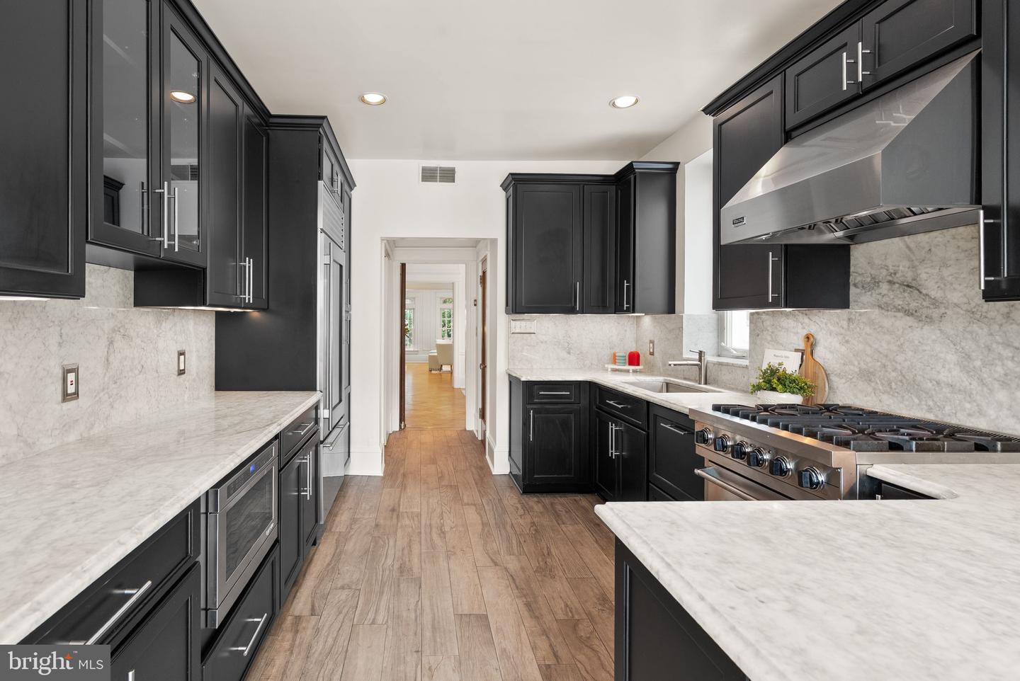 2314 20TH ST NW, WASHINGTON, District Of Columbia 20009, 4 Bedrooms Bedrooms, ,3 BathroomsBathrooms,Residential,For sale,2314 20TH ST NW,DCDC2201644 MLS # DCDC2201644