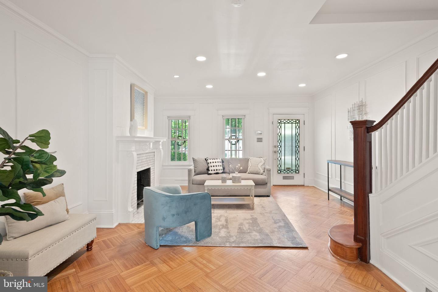 2314 20TH ST NW, WASHINGTON, District Of Columbia 20009, 4 Bedrooms Bedrooms, ,3 BathroomsBathrooms,Residential,For sale,2314 20TH ST NW,DCDC2201644 MLS # DCDC2201644