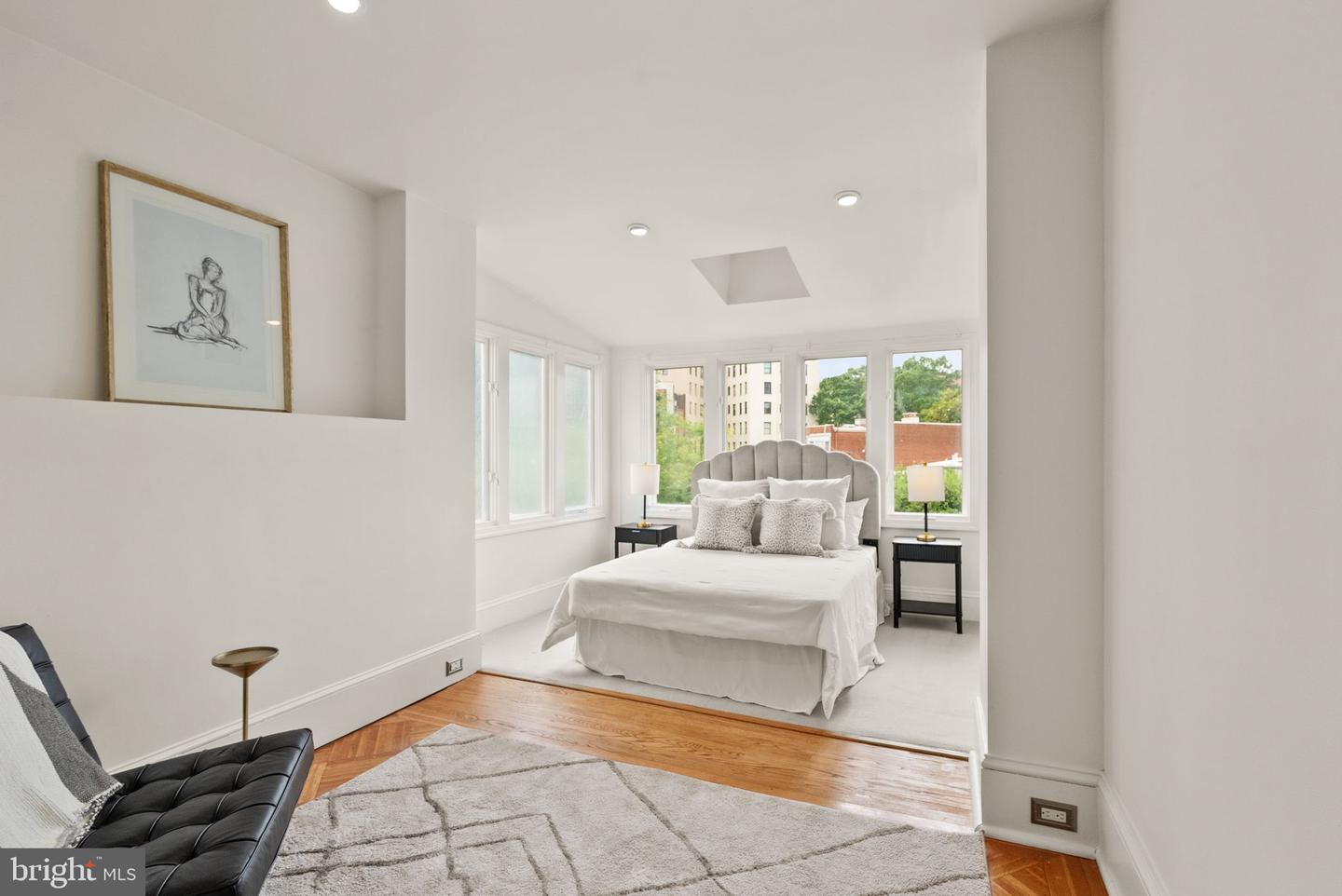 2314 20TH ST NW, WASHINGTON, District Of Columbia 20009, 4 Bedrooms Bedrooms, ,3 BathroomsBathrooms,Residential,For sale,2314 20TH ST NW,DCDC2201644 MLS # DCDC2201644