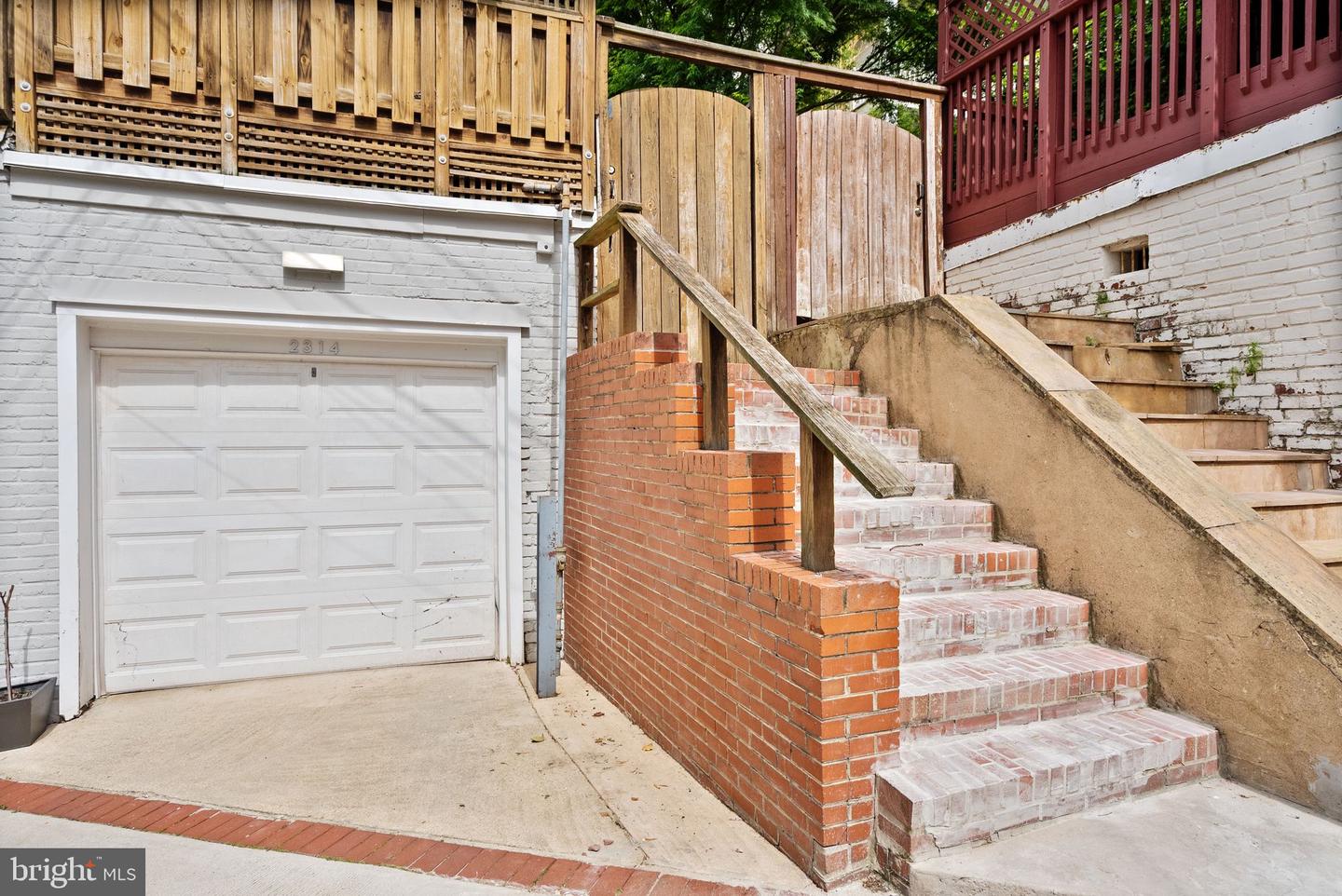 2314 20TH ST NW, WASHINGTON, District Of Columbia 20009, 4 Bedrooms Bedrooms, ,3 BathroomsBathrooms,Residential,For sale,2314 20TH ST NW,DCDC2201644 MLS # DCDC2201644