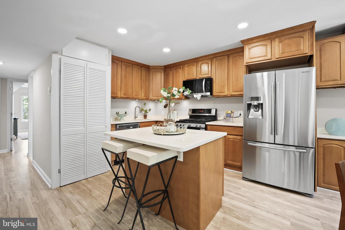 5050 7TH RD S #201, ARLINGTON, Virginia 22204, 2 Bedrooms Bedrooms, ,1 BathroomBathrooms,Residential,For sale,5050 7TH RD S #201,VAAR2057936 MLS # VAAR2057936