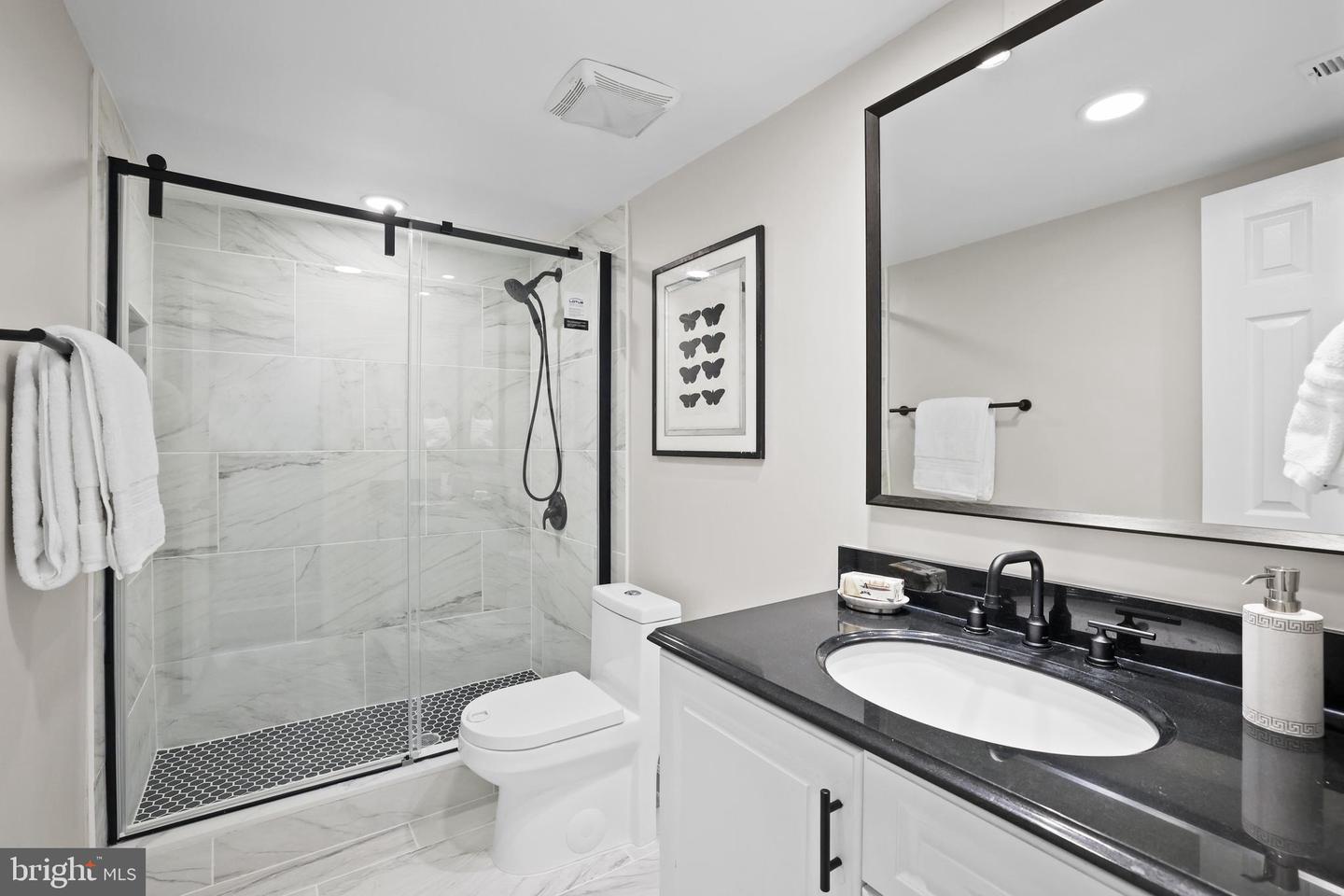 5050 7TH RD S #201, ARLINGTON, Virginia 22204, 2 Bedrooms Bedrooms, ,1 BathroomBathrooms,Residential,For sale,5050 7TH RD S #201,VAAR2057936 MLS # VAAR2057936