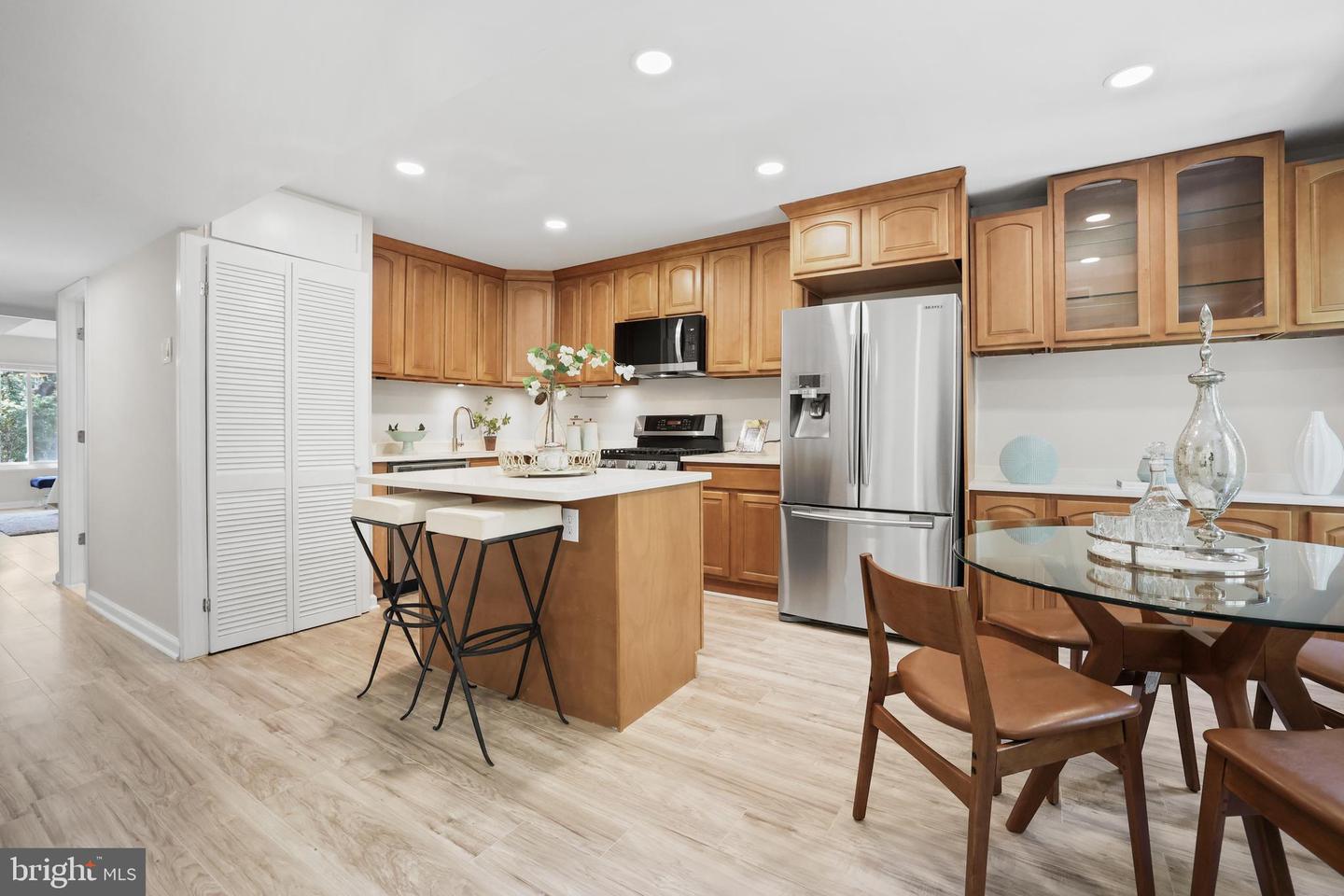 5050 7TH RD S #201, ARLINGTON, Virginia 22204, 2 Bedrooms Bedrooms, ,1 BathroomBathrooms,Residential,For sale,5050 7TH RD S #201,VAAR2057936 MLS # VAAR2057936