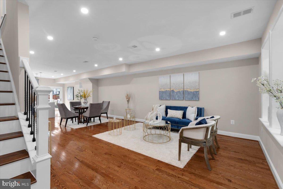 5521 4TH ST NW, WASHINGTON, District Of Columbia 20011, 5 Bedrooms Bedrooms, ,3 BathroomsBathrooms,Residential,For sale,5521 4TH ST NW,DCDC2201698 MLS # DCDC2201698