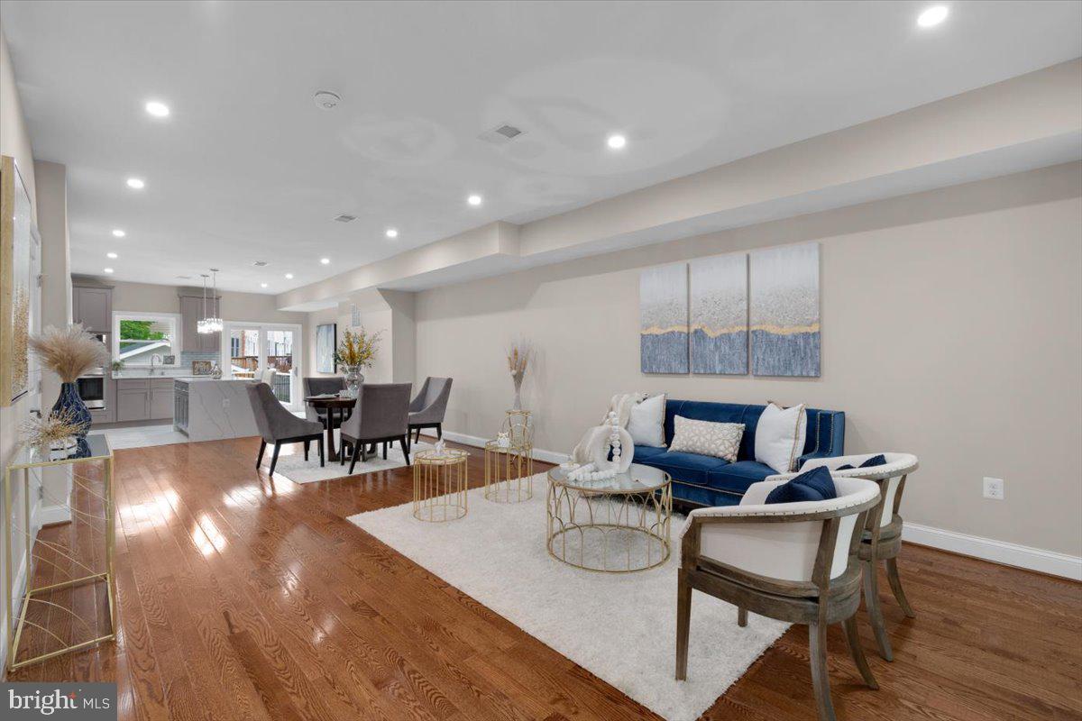 5521 4TH ST NW, WASHINGTON, District Of Columbia 20011, 5 Bedrooms Bedrooms, ,3 BathroomsBathrooms,Residential,For sale,5521 4TH ST NW,DCDC2201698 MLS # DCDC2201698