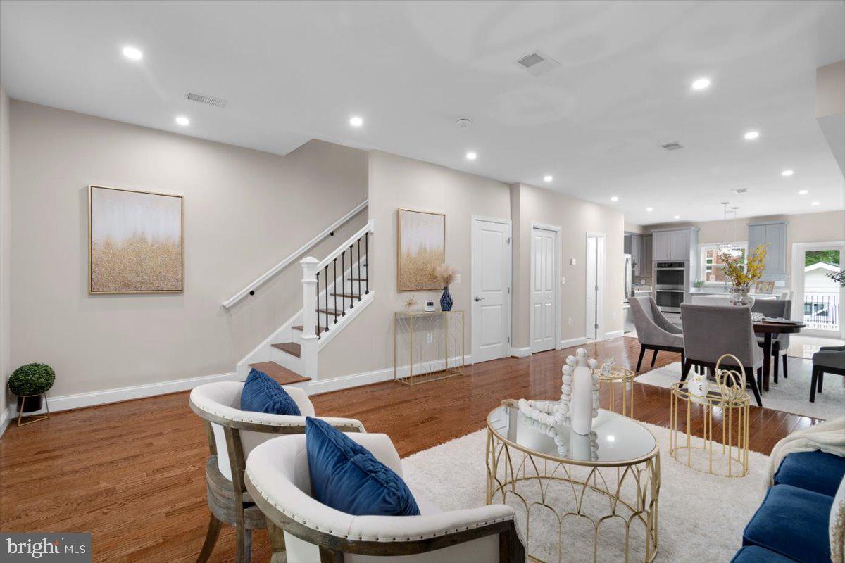 5521 4TH ST NW, WASHINGTON, District Of Columbia 20011, 5 Bedrooms Bedrooms, ,3 BathroomsBathrooms,Residential,For sale,5521 4TH ST NW,DCDC2201698 MLS # DCDC2201698