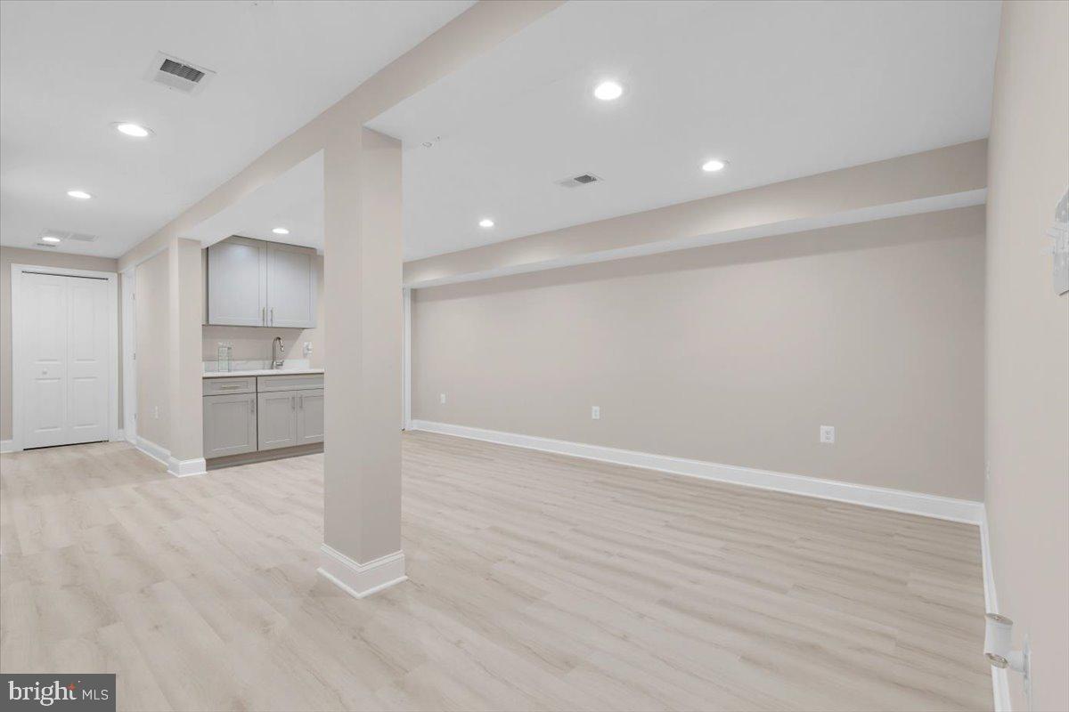 5521 4TH ST NW, WASHINGTON, District Of Columbia 20011, 5 Bedrooms Bedrooms, ,3 BathroomsBathrooms,Residential,For sale,5521 4TH ST NW,DCDC2201698 MLS # DCDC2201698