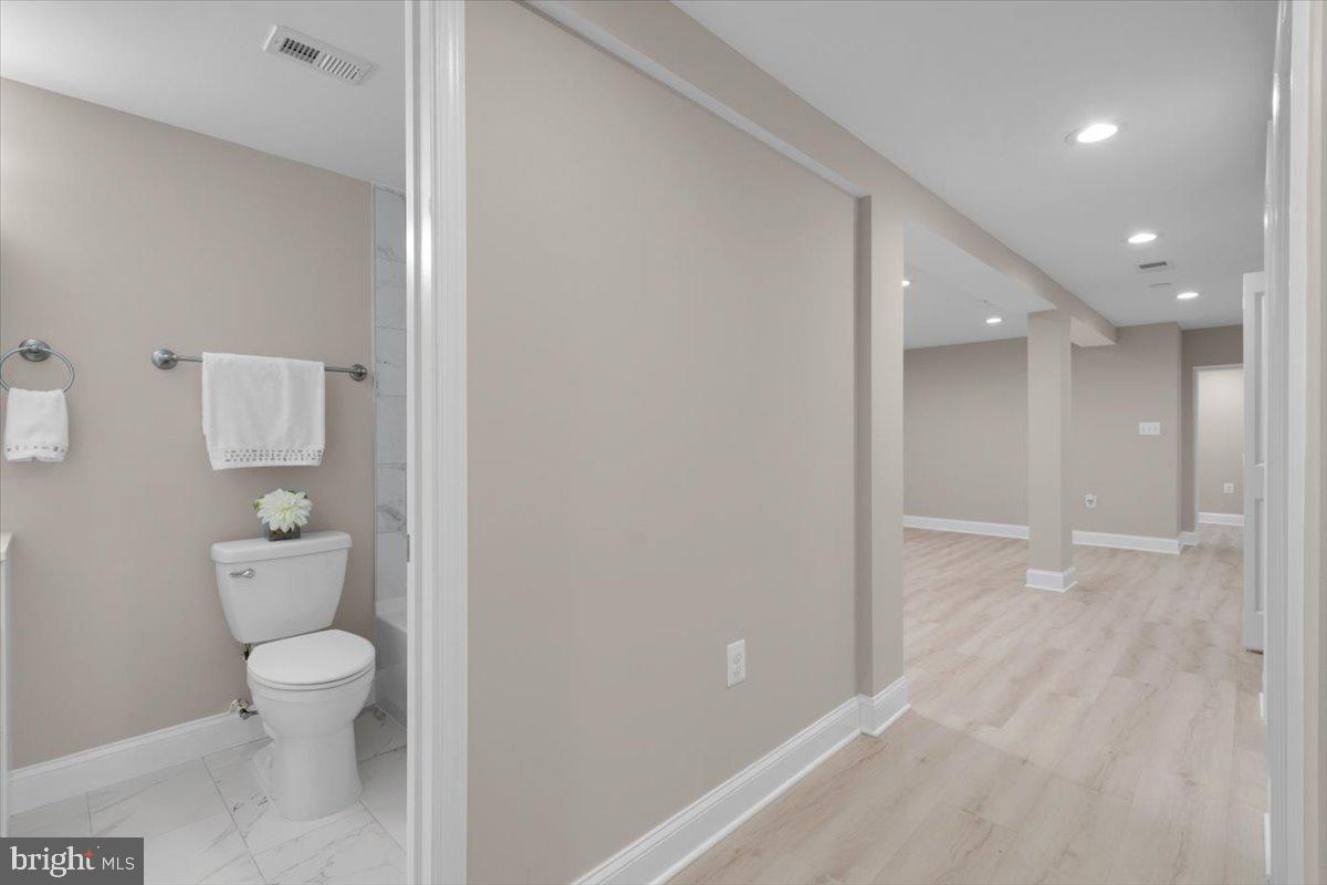 5521 4TH ST NW, WASHINGTON, District Of Columbia 20011, 5 Bedrooms Bedrooms, ,3 BathroomsBathrooms,Residential,For sale,5521 4TH ST NW,DCDC2201698 MLS # DCDC2201698
