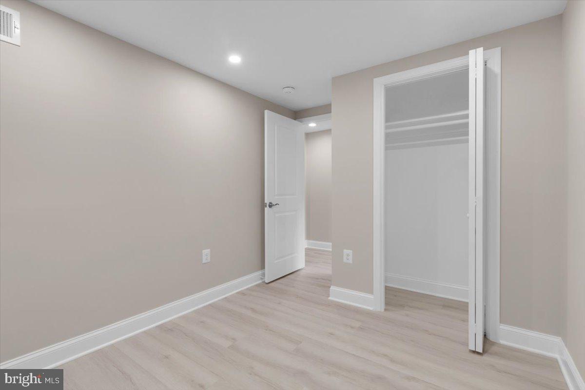 5521 4TH ST NW, WASHINGTON, District Of Columbia 20011, 5 Bedrooms Bedrooms, ,3 BathroomsBathrooms,Residential,For sale,5521 4TH ST NW,DCDC2201698 MLS # DCDC2201698