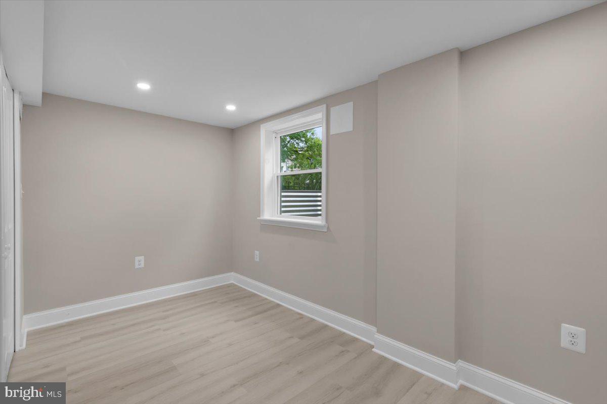 5521 4TH ST NW, WASHINGTON, District Of Columbia 20011, 5 Bedrooms Bedrooms, ,3 BathroomsBathrooms,Residential,For sale,5521 4TH ST NW,DCDC2201698 MLS # DCDC2201698