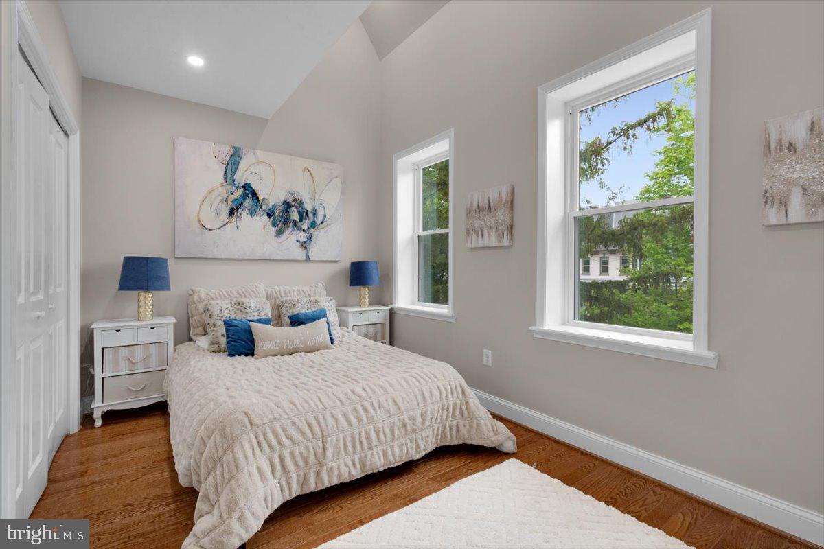5521 4TH ST NW, WASHINGTON, District Of Columbia 20011, 5 Bedrooms Bedrooms, ,3 BathroomsBathrooms,Residential,For sale,5521 4TH ST NW,DCDC2201698 MLS # DCDC2201698