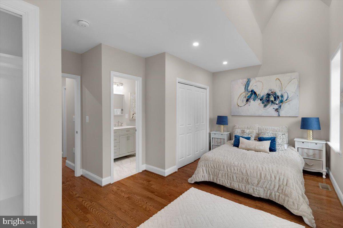 5521 4TH ST NW, WASHINGTON, District Of Columbia 20011, 5 Bedrooms Bedrooms, ,3 BathroomsBathrooms,Residential,For sale,5521 4TH ST NW,DCDC2201698 MLS # DCDC2201698