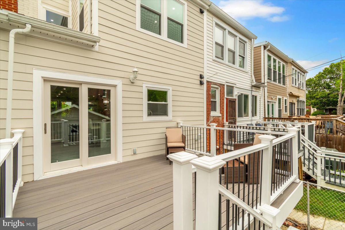 5521 4TH ST NW, WASHINGTON, District Of Columbia 20011, 5 Bedrooms Bedrooms, ,3 BathroomsBathrooms,Residential,For sale,5521 4TH ST NW,DCDC2201698 MLS # DCDC2201698