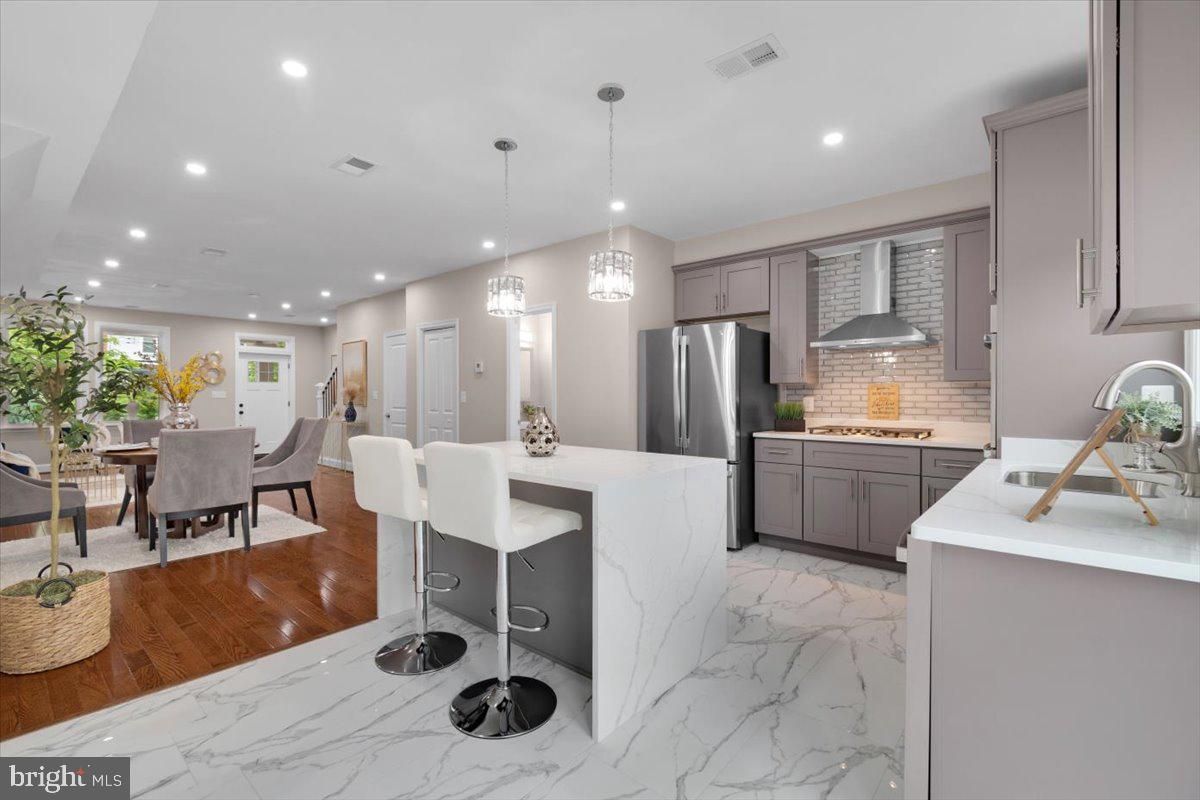 5521 4TH ST NW, WASHINGTON, District Of Columbia 20011, 5 Bedrooms Bedrooms, ,3 BathroomsBathrooms,Residential,For sale,5521 4TH ST NW,DCDC2201698 MLS # DCDC2201698