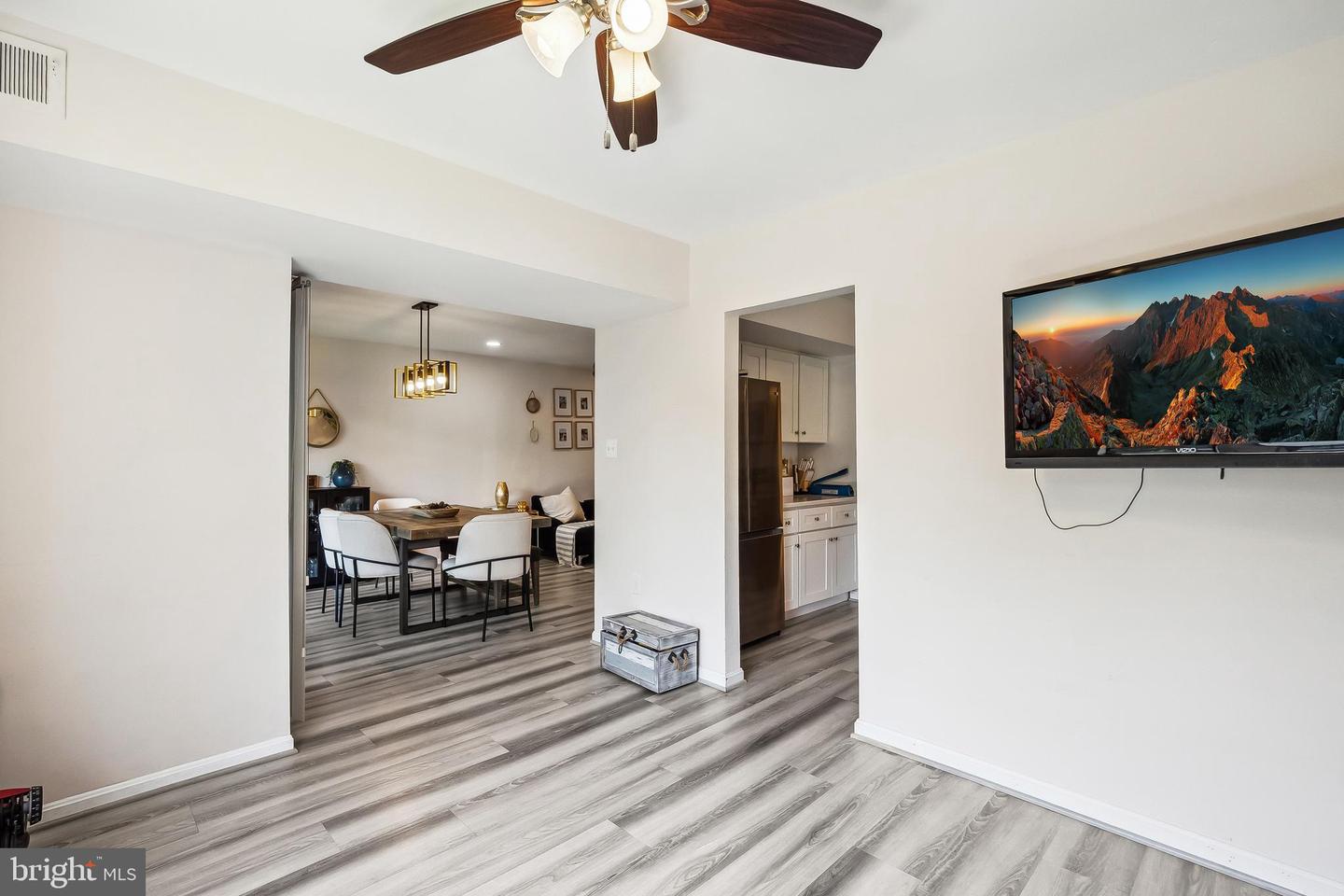3113 BUCCANEER CT #101, FAIRFAX, Virginia 22031, 2 Bedrooms Bedrooms, ,2 BathroomsBathrooms,Residential,For sale,3113 BUCCANEER CT #101,VAFX2242188 MLS # VAFX2242188