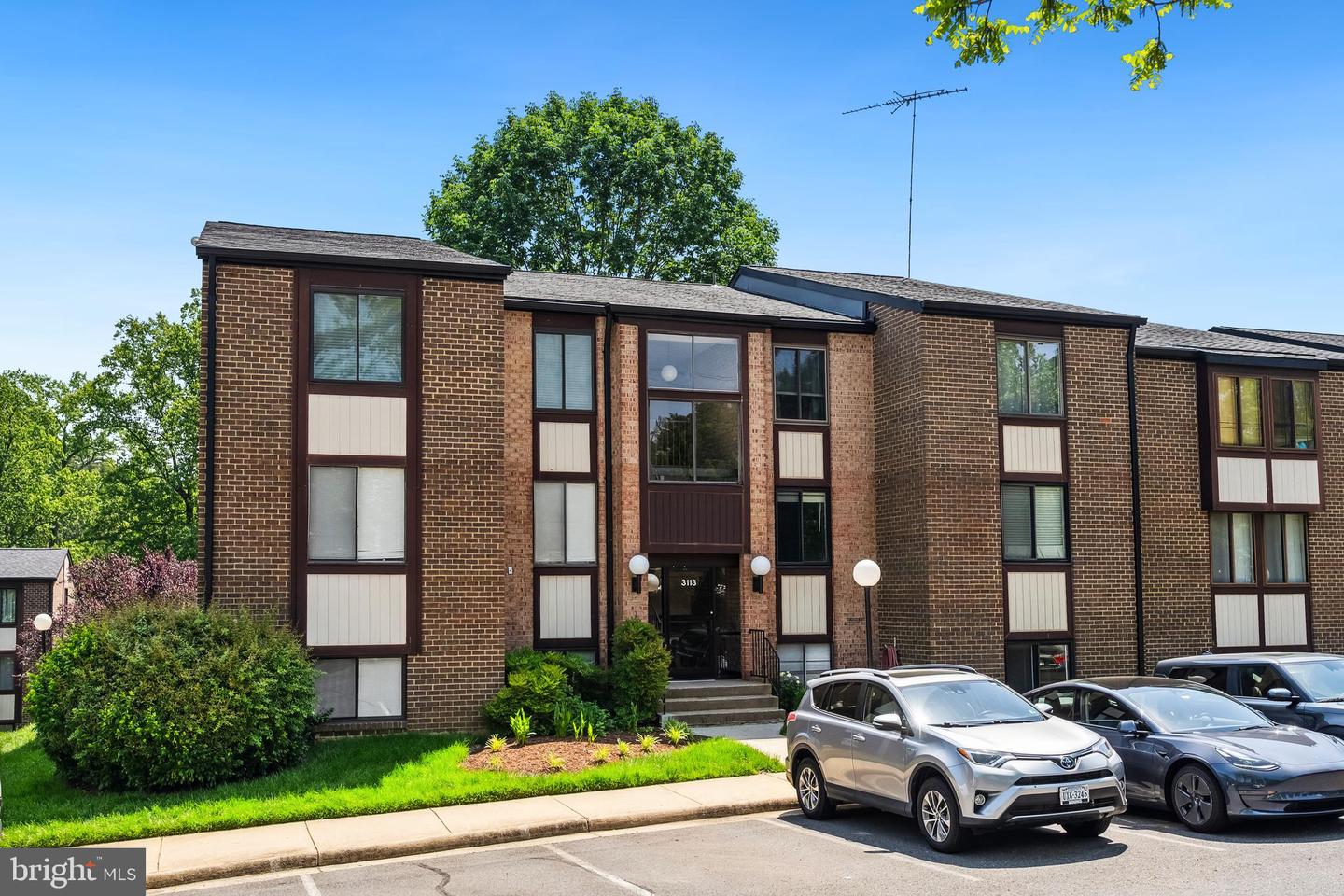 3113 BUCCANEER CT #101, FAIRFAX, Virginia 22031, 2 Bedrooms Bedrooms, ,2 BathroomsBathrooms,Residential,For sale,3113 BUCCANEER CT #101,VAFX2242188 MLS # VAFX2242188