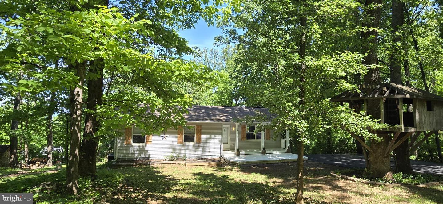 63 HICKORY NUT RD, LINDEN, Virginia 22642, 3 Bedrooms Bedrooms, ,3 BathroomsBathrooms,Residential,For sale,63 HICKORY NUT RD,VAWR2011222 MLS # VAWR2011222