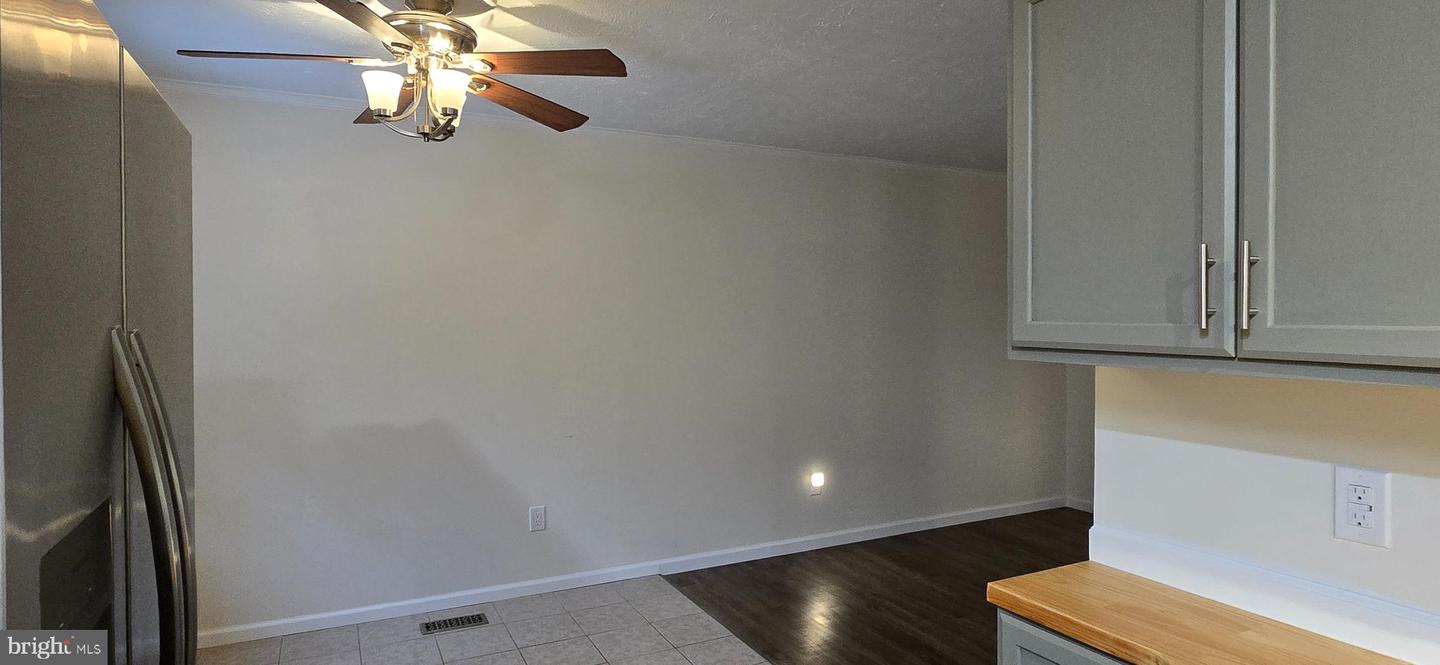 63 HICKORY NUT RD, LINDEN, Virginia 22642, 3 Bedrooms Bedrooms, ,3 BathroomsBathrooms,Residential,For sale,63 HICKORY NUT RD,VAWR2011222 MLS # VAWR2011222