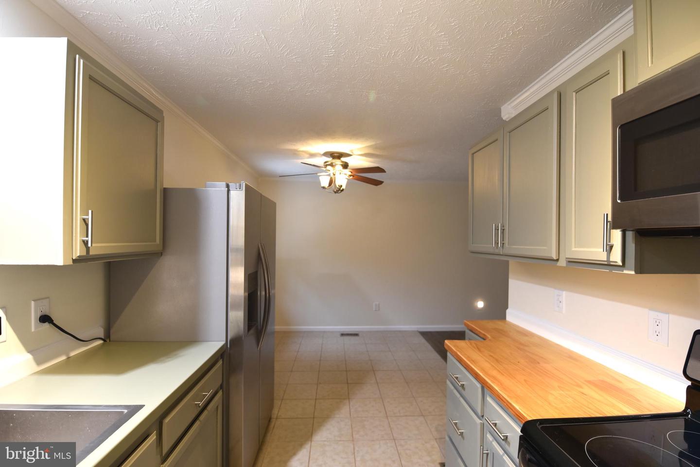 63 HICKORY NUT RD, LINDEN, Virginia 22642, 3 Bedrooms Bedrooms, ,3 BathroomsBathrooms,Residential,For sale,63 HICKORY NUT RD,VAWR2011222 MLS # VAWR2011222