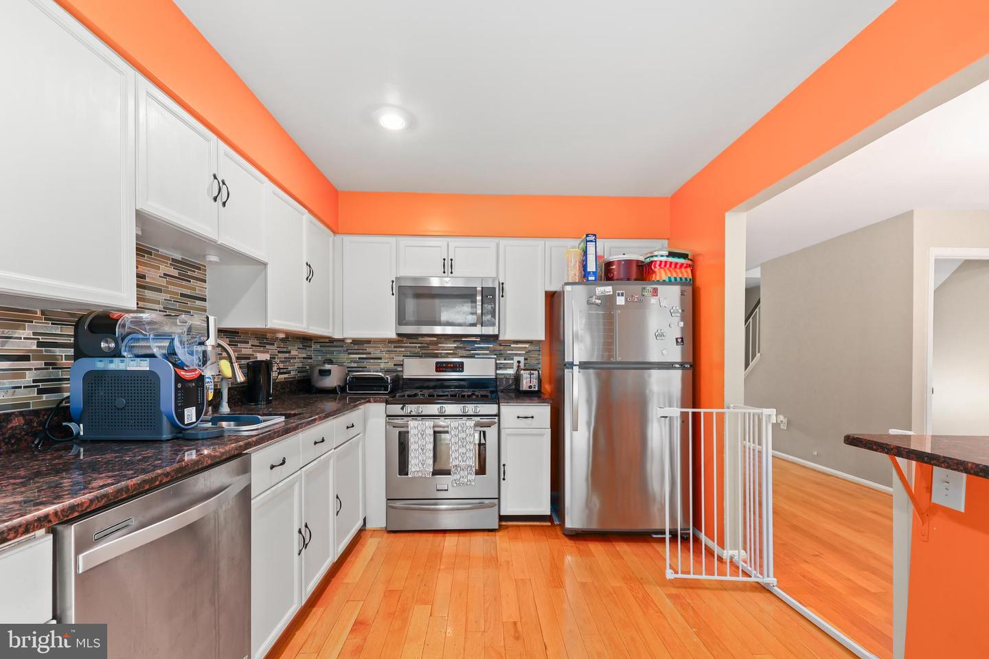12220 APPLE ORCHARD CT, FAIRFAX, Virginia 22033, 3 Bedrooms Bedrooms, ,2 BathroomsBathrooms,Residential,For sale,12220 APPLE ORCHARD CT,VAFX2242294 MLS # VAFX2242294
