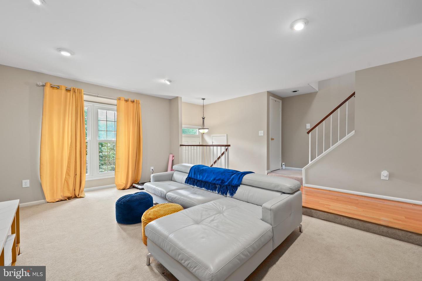 12220 APPLE ORCHARD CT, FAIRFAX, Virginia 22033, 3 Bedrooms Bedrooms, ,2 BathroomsBathrooms,Residential,For sale,12220 APPLE ORCHARD CT,VAFX2242294 MLS # VAFX2242294