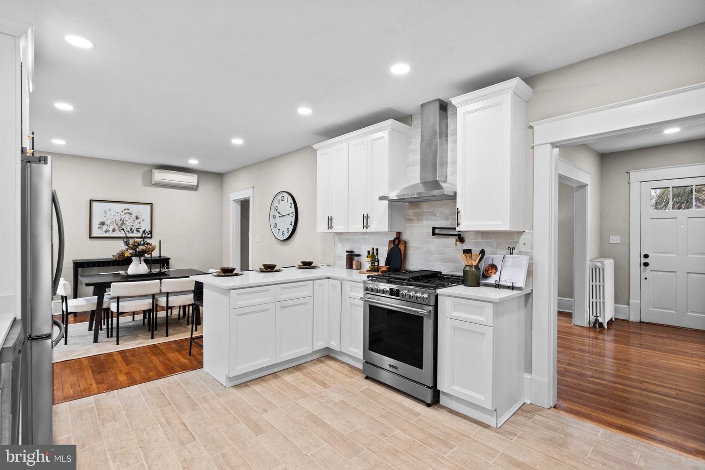 226 WINCHESTER ST, WARRENTON, Virginia 20186, 4 Bedrooms Bedrooms, ,2 BathroomsBathrooms,Residential,For sale,226 WINCHESTER ST,VAFQ2016726 MLS # VAFQ2016726
