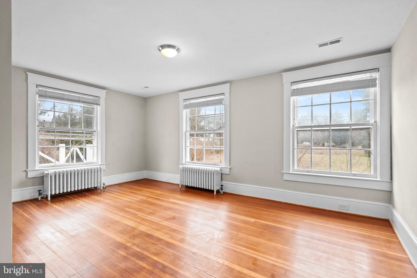 226 WINCHESTER ST, WARRENTON, Virginia 20186, 4 Bedrooms Bedrooms, ,2 BathroomsBathrooms,Residential,For sale,226 WINCHESTER ST,VAFQ2016726 MLS # VAFQ2016726
